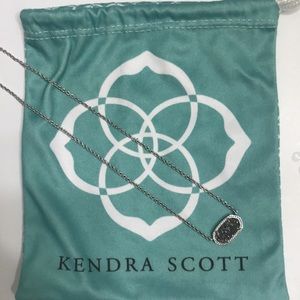 Kendra Scott necklace